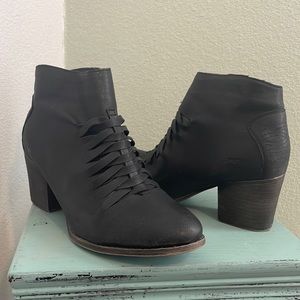 Billabong heeled booties
